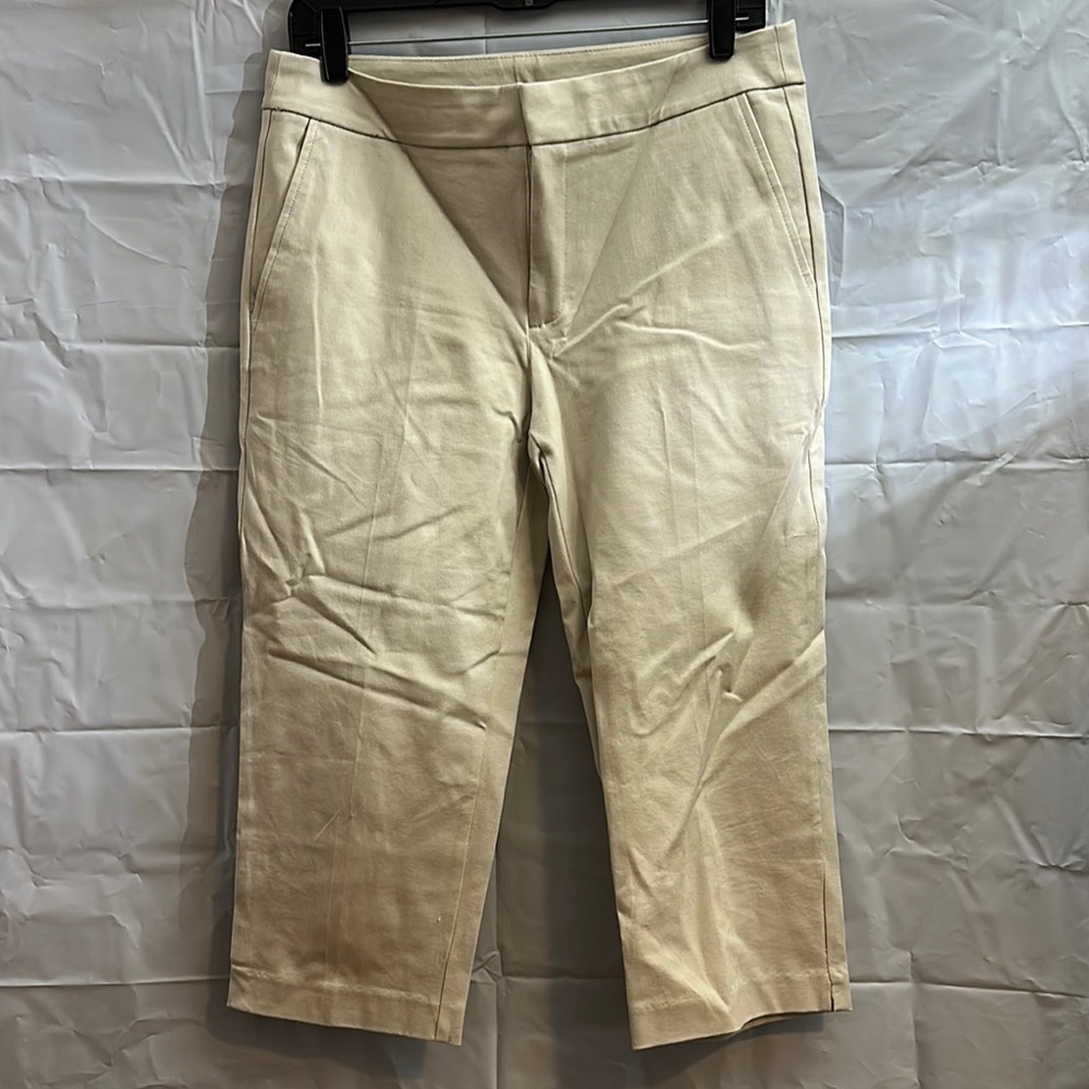 Time and Tru tan stretchy Capris size 8